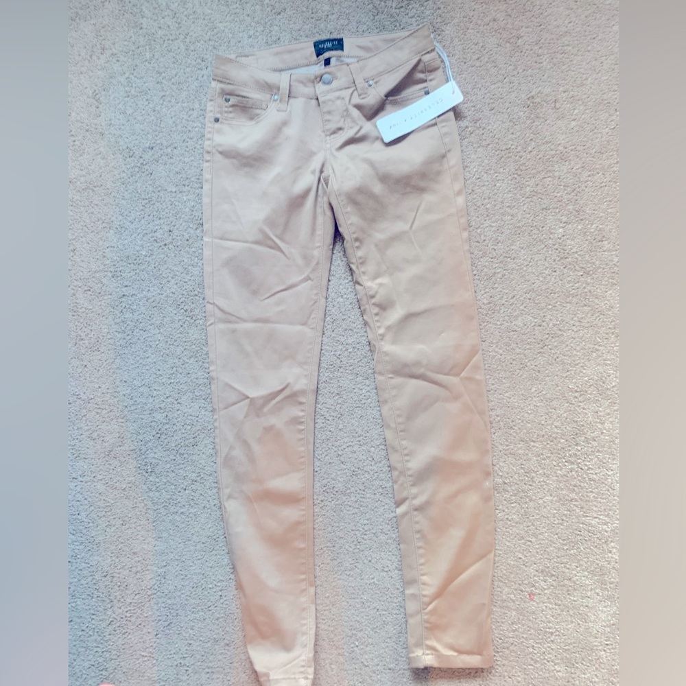 Celebrity pink skinny jeans